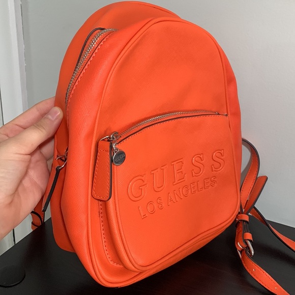 Guess backpack - Picture 2 of 4